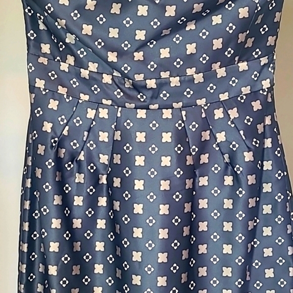 NWT Banana Republic Satin Strapless Midi Dress | Geometric Print | Womens Size 0 - Picture 8 of 17